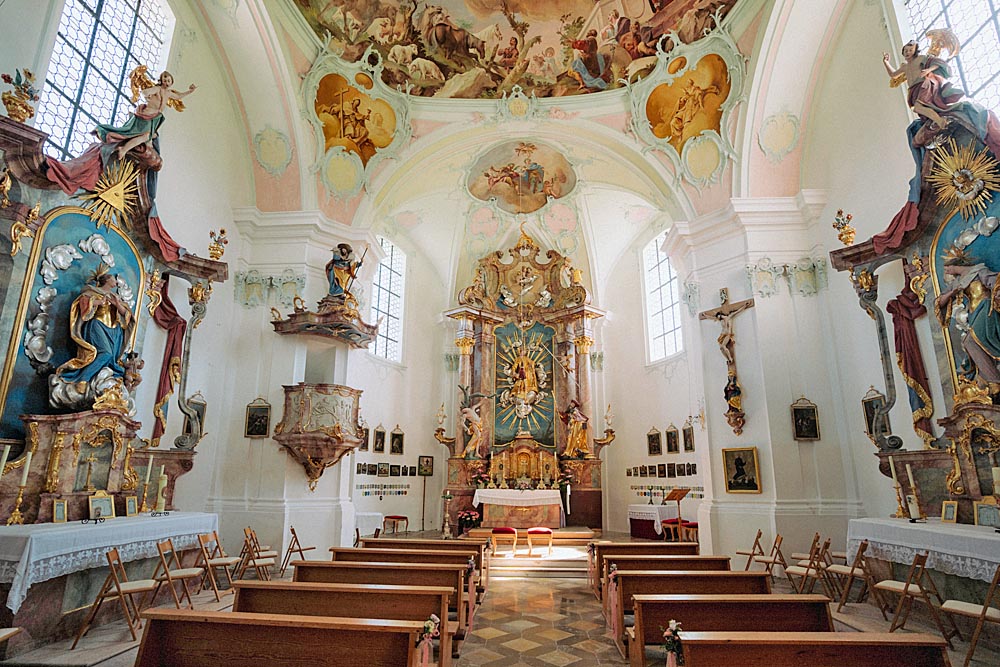 St. Leonhard Innenraum St. Leonhard Innenraum